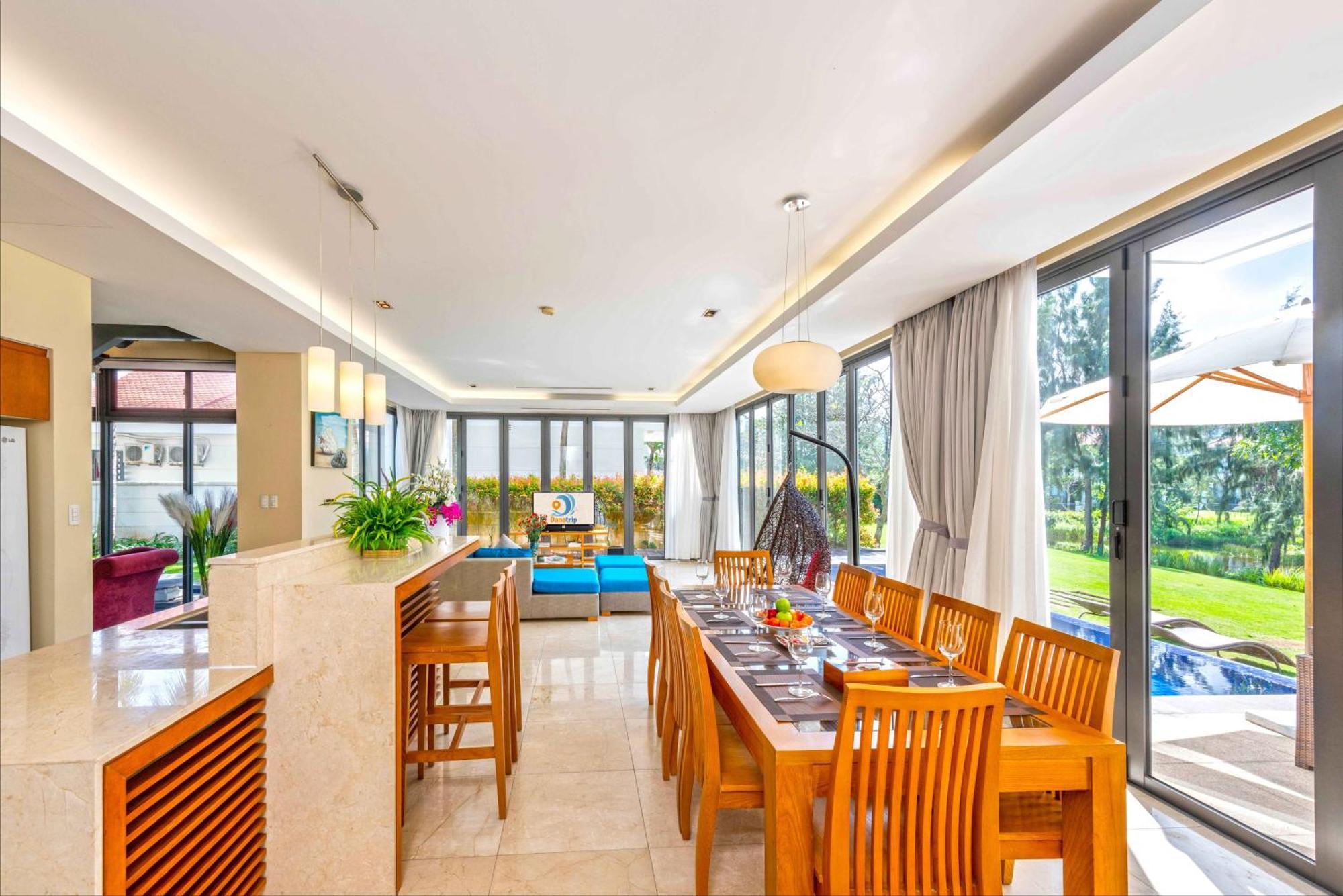 Biệt thự The Ocean Pool View Beachfront *