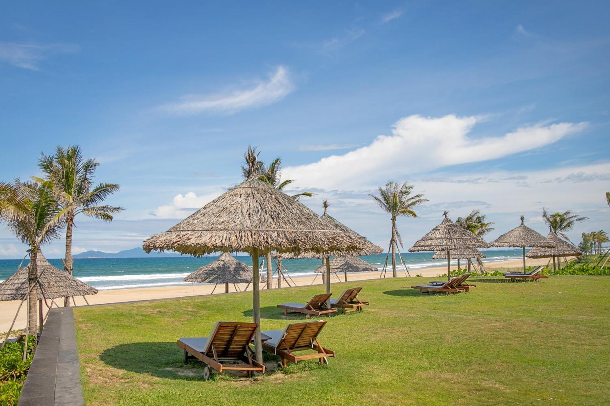 The Ocean Pool View Beachfront * Đà Nẵng