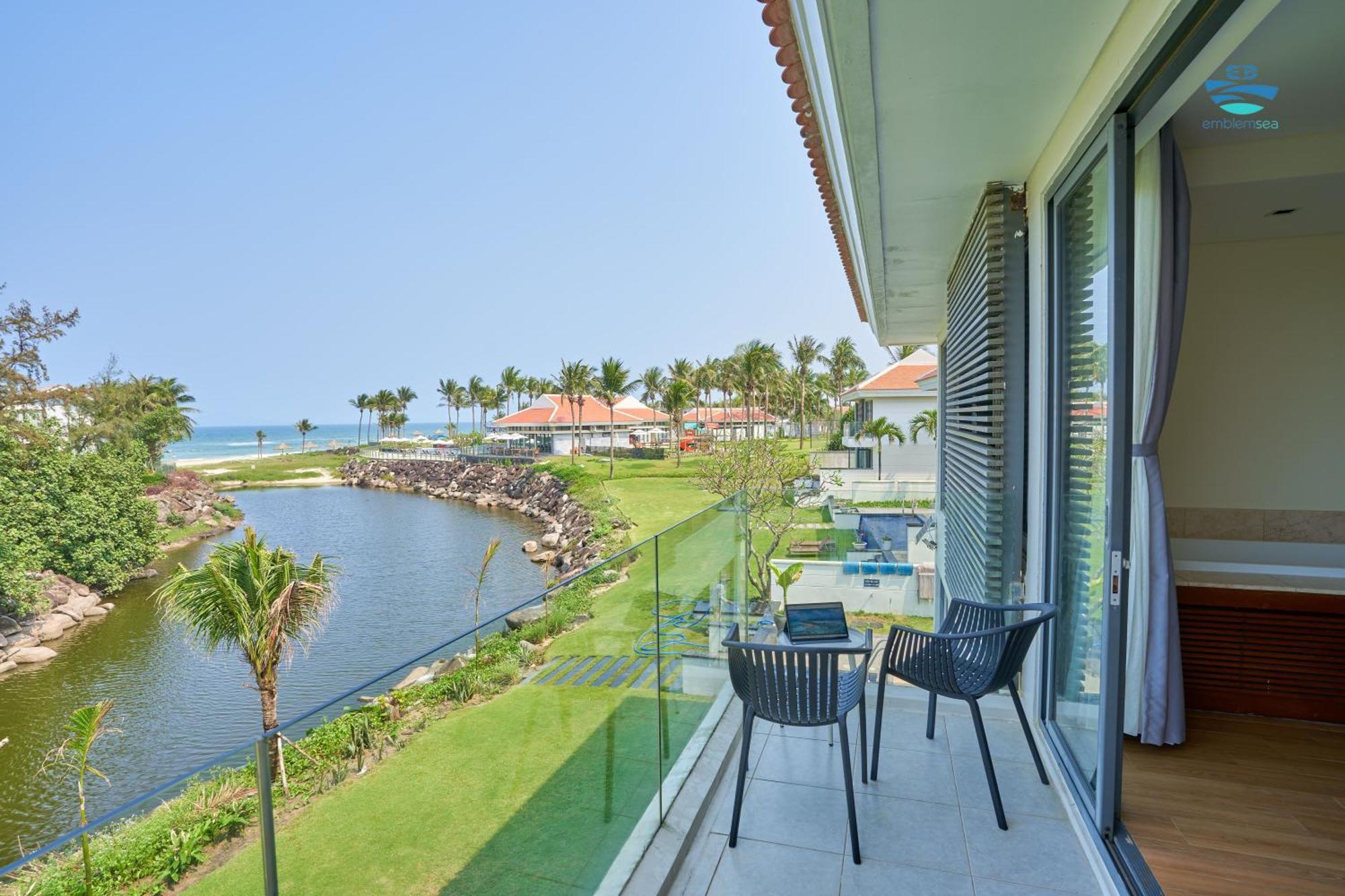 The Ocean Pool View Beachfront * Đà Nẵng